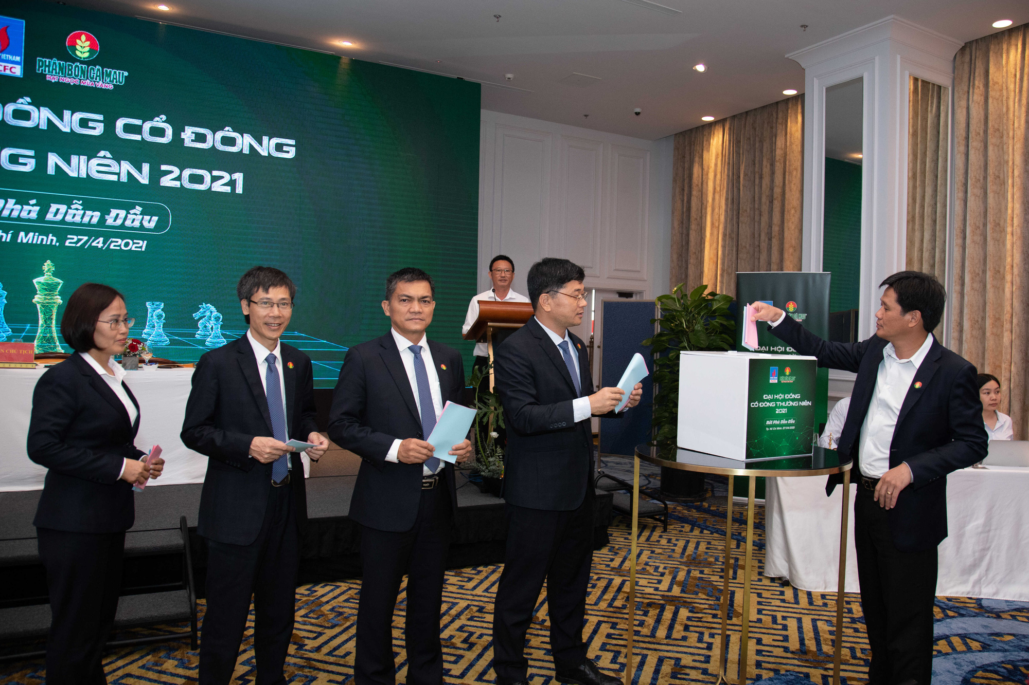 Vượt qua Covid-19, PVCFC đạt doanh thu kỷ lục, lợi nhuận tăng 55% - Ảnh 4.