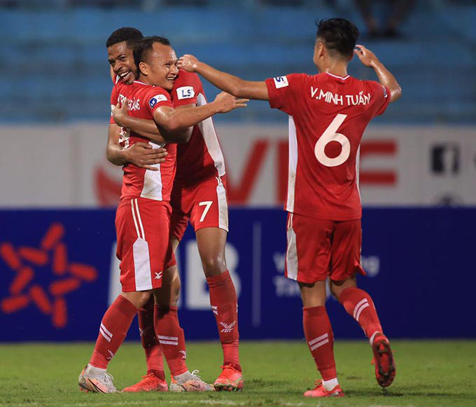 HLV Trương Việt Hoàng &quot;khoét&quot; vào ngôi sao World Cup của Sài Gòn FC - Ảnh 1.