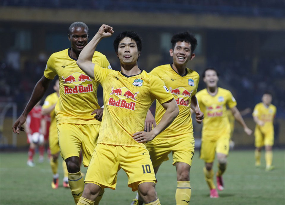 THỐNG KÊ: Để dẫn đầu V.League, HAGL &quot;chặt chém&quot; gấp đôi đối thủ - Ảnh 1.