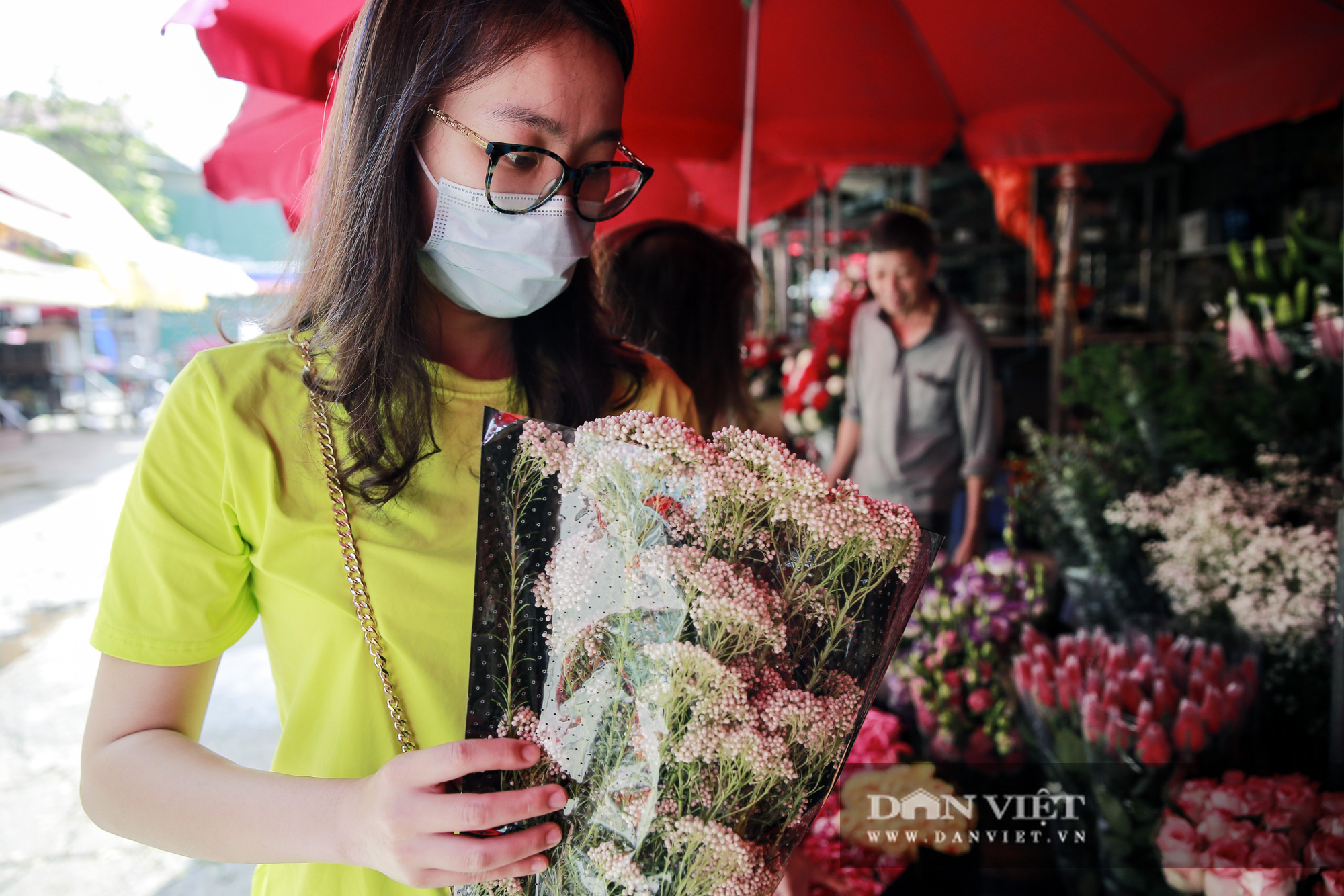 Người Hà Nội phát sốt với loài hoa nhập ngoại mới - Ảnh 7.