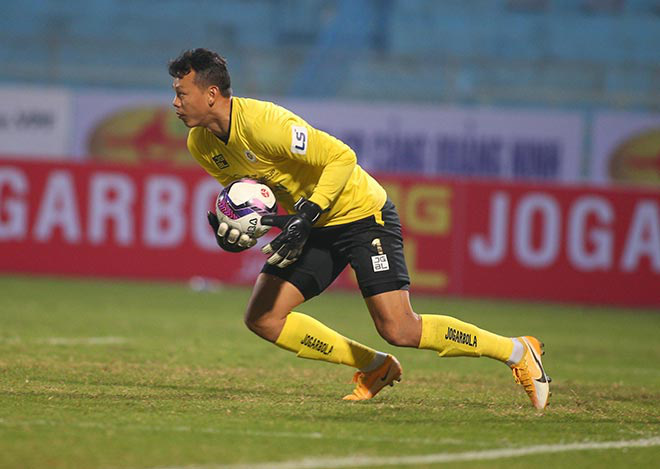 Hà Nội FC mất 7 trụ cột, HLV Hoàng Văn Phúc còn ai đá với Viettel? - Ảnh 2.