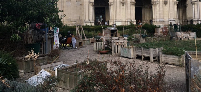 Rác ngập đường thủ đô hoa lệ Paris, dân bức xúc yêu cầu giải cứu - Ảnh 5.