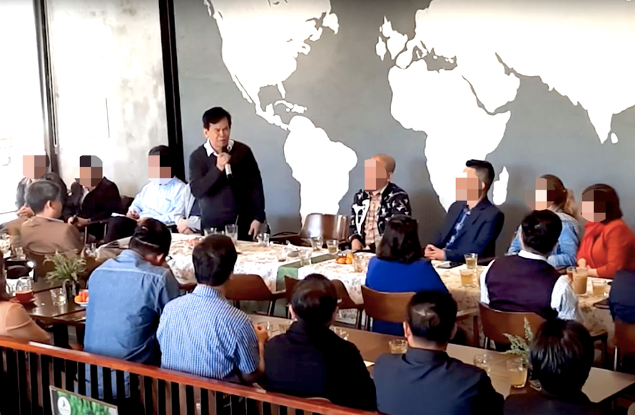 Xôn xao clip chủ tịch huyện khuyên doanh nghiệp &quot;đi làm phải có phong bì&quot; - Ảnh 1.