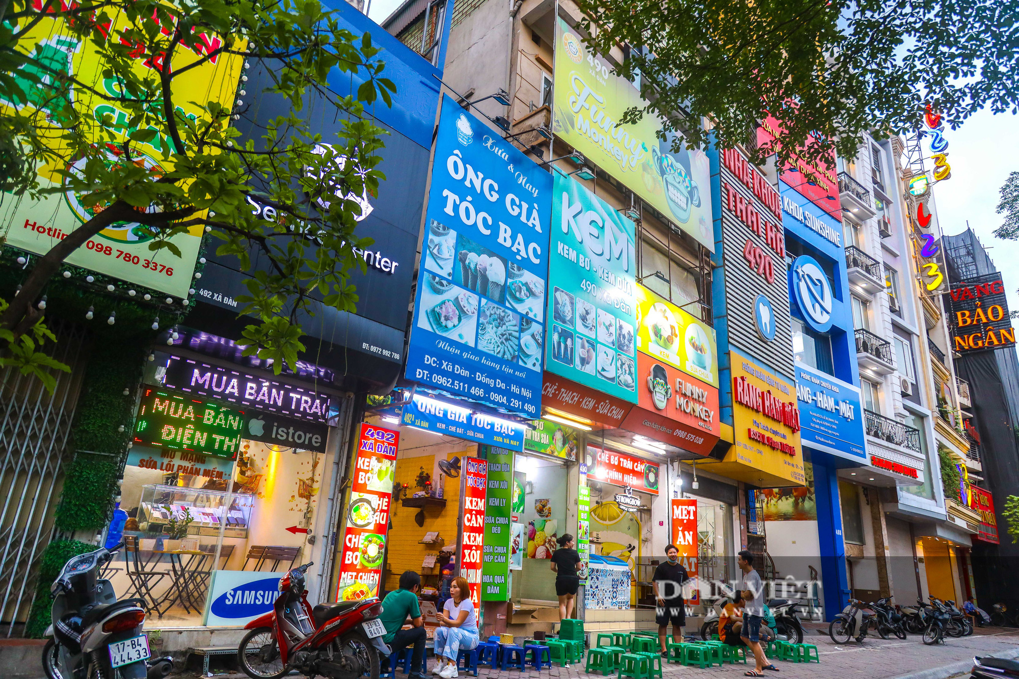 Nguy cơ cháy không lối thoát đe dọa hàng loạt nhà mặt phố Hà Nội - Ảnh 4.