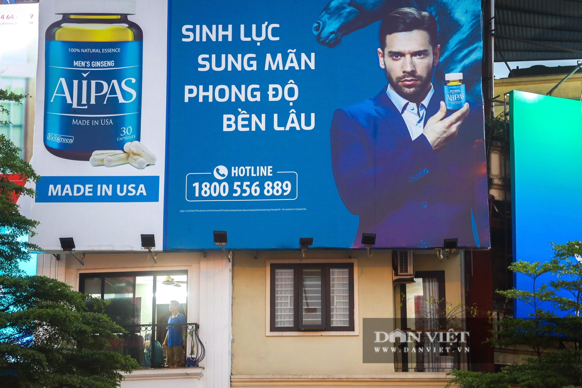 Nguy cơ cháy không lối thoát đe dọa hàng loạt nhà mặt phố Hà Nội - Ảnh 10.