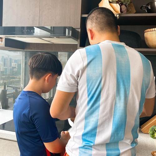 Lê Phương: &quot;Ông xã mặc đàm tiếu, làm hậu phương cho tôi&quot; - Ảnh 2.