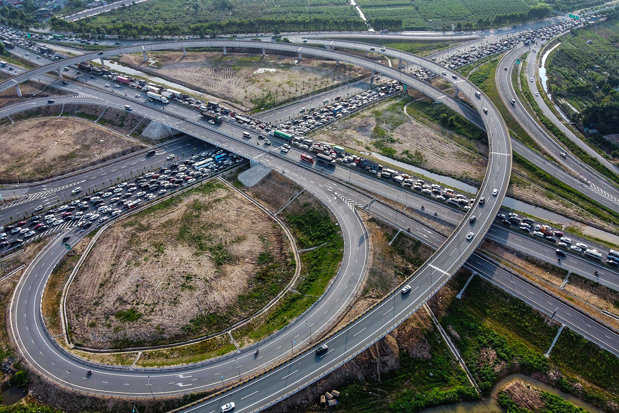 Hàng triệu người du lịch khắp cả nước 4 ngày nghỉ lễ - Ảnh 1.