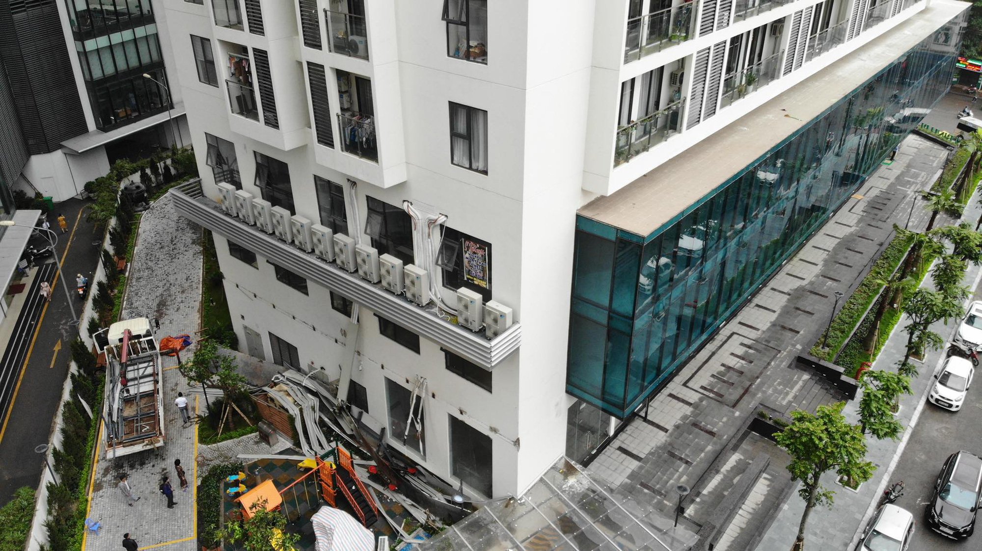 Bộ Xây dựng mới nghiệm thu, dàn nóng điều hoà chung cư An Bình Plaza đã sập - Ảnh 3.