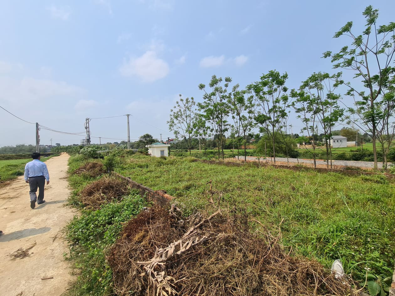 &quot;Sốt đất&quot; hạ nhiệt: &quot;Cò đất&quot; cũng lâm cảnh nợ nần - Ảnh 2.