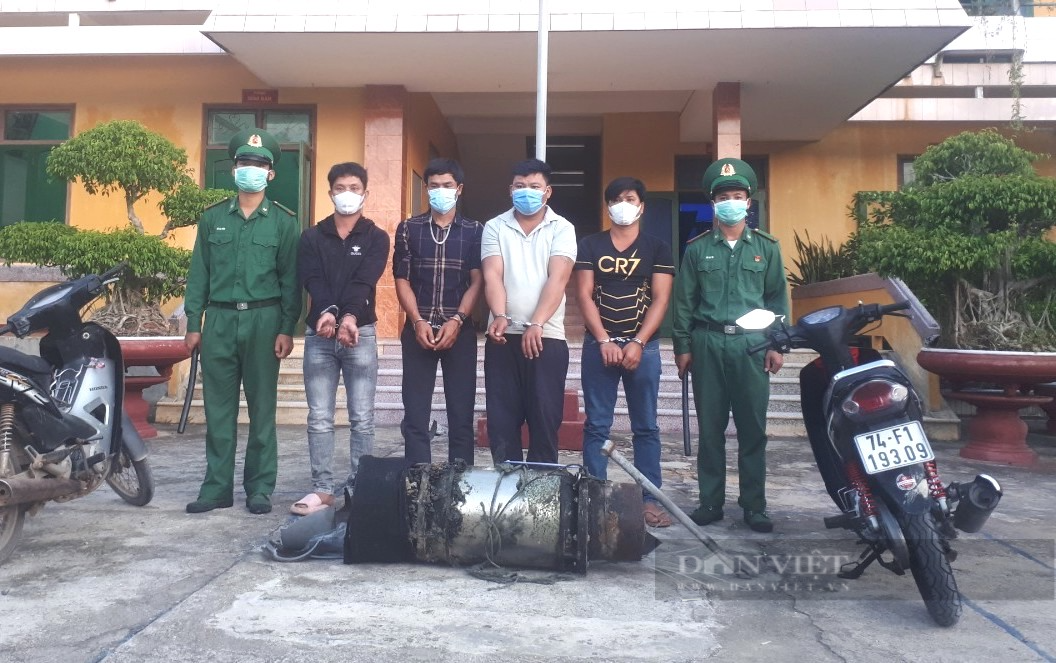 Quảng Trị: Vừa ra khỏi khu cách ly tập trung, 2 đối tượng bị bắt vì tội trộm cắp - Ảnh 2.