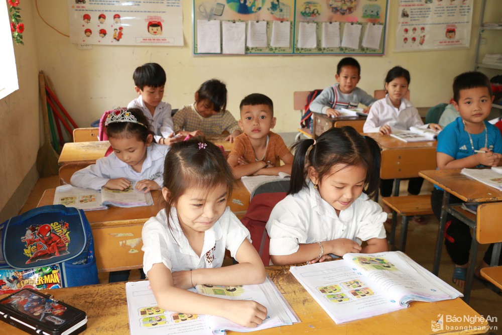 Hàng nghìn học sinh bị &quot;mắc kẹt&quot; vì dịch Covid-19, nhiều tỉnh thành tiếp tục đón học sinh &quot;học tạm&quot;  - Ảnh 2.