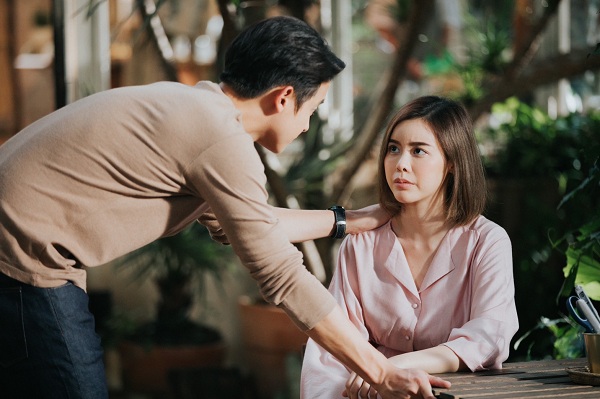 Bị người yêu phụ bạc, tôi phân vân khi thấy sếp giàu có ngỏ lời  - Ảnh 2.