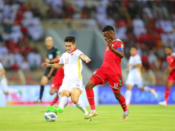 BLV Anh Ngọc: &quot;ĐT Việt Nam tự thua, đừng đổ lỗi cho VAR&quot; - Ảnh 1.