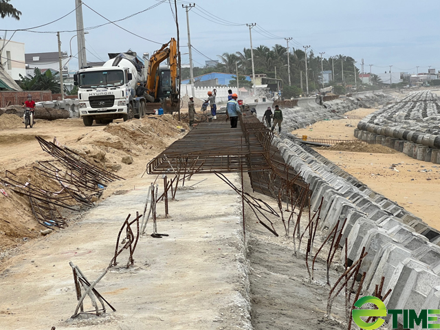 Quảng Ngãi: Hàng trăm hộ dân Sa Huỳnh không còn lo bị sóng cuốn nhà ra biển  - Ảnh 7.