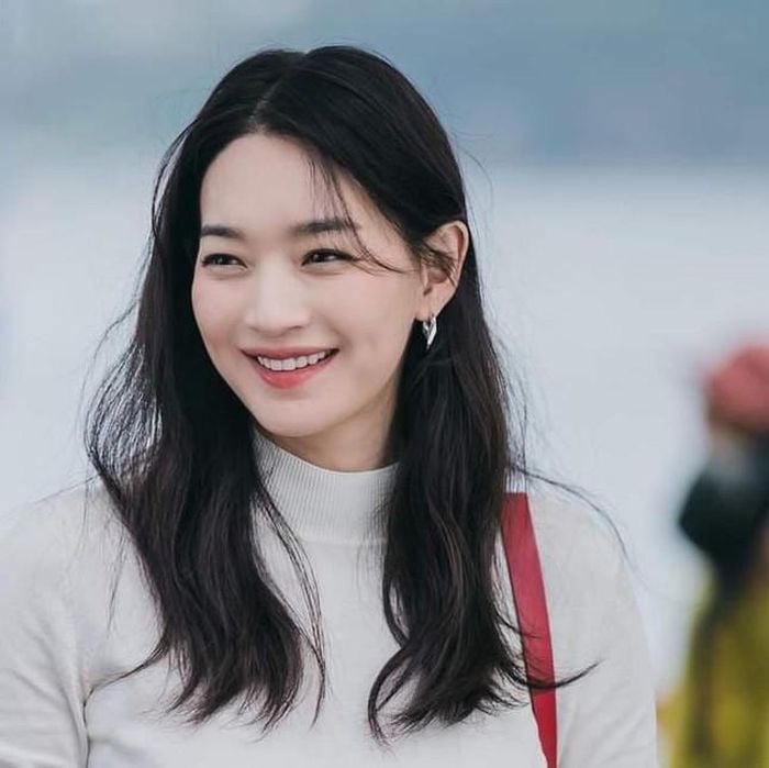 Chuyện tình đẹp như ngôn tình của diễn viên Shin Min Ah và bạn trai kém tuổi bị ung thư - Ảnh 4.