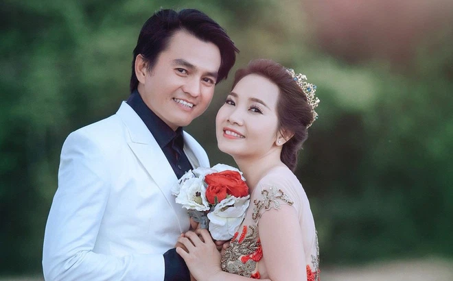 Ngoài Đàm Vĩnh Hưng, những sao nam này từng âm thầm kết hôn khiến khán giả bất ngờ - Ảnh 5.