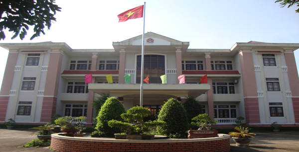 Đắk Nông: Truy tố 7 cán bộ, 14 người dân làm giả sổ đỏ để vay ngân hàng - Ảnh 1.