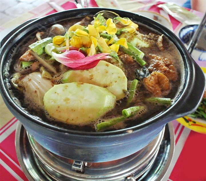 Thứ quả miền Tây xấu từ ngoài vào trong, bổ ra đen sì nhưng chế biến được vạn đặc sản cực ngon - Ảnh 5.