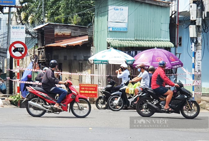 Buôn Ma Thuột ghi nhận nhiều trường hợp dương tính với SARS-CoV-2 ngoài cộng đồng - Ảnh 1.