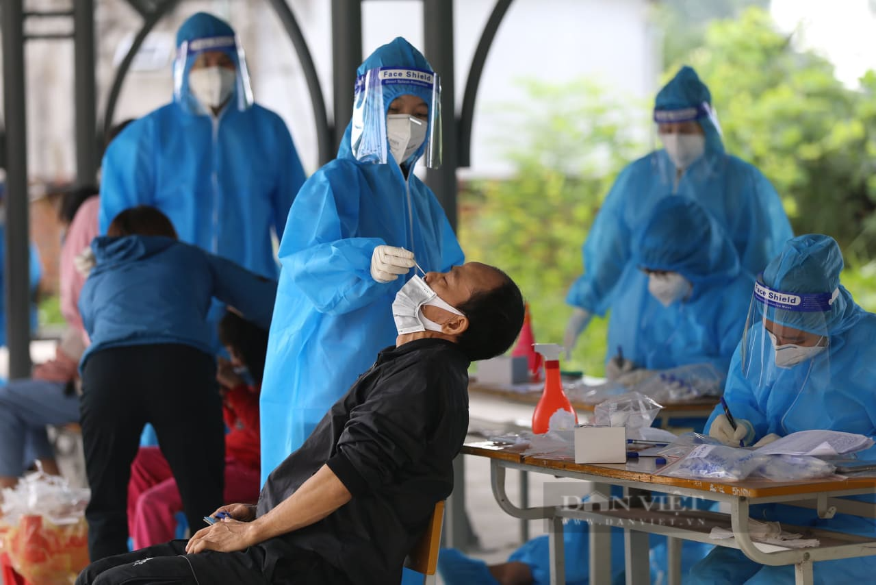 Phú Thọ: Phát hiện 34 trường hợp ở 1 thôn nghi mắc Covid -19, tiến hành xét nghiệm PCR toàn thôn - Ảnh 2.