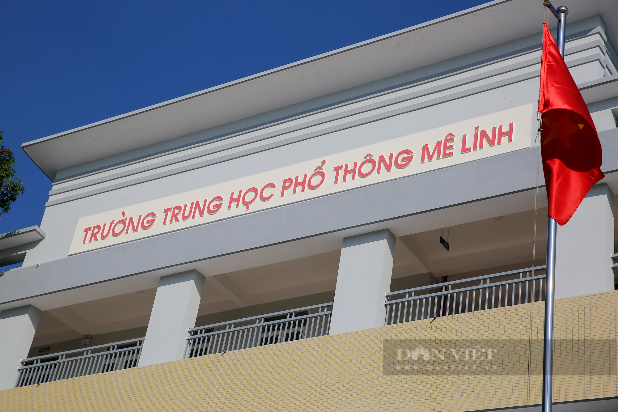 Hà Nội: Ngôi trường &quot;trong mơ&quot; được đầu tư 90 tỷ đồng đưa huyện Mê Linh về đích nông thôn mới - Ảnh 2.