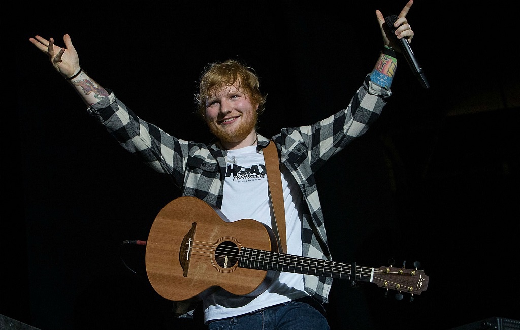 Ed Sheeran &quot;dính&quot; Covid-19 ngay trước khi ra mắt album mới - Ảnh 1.