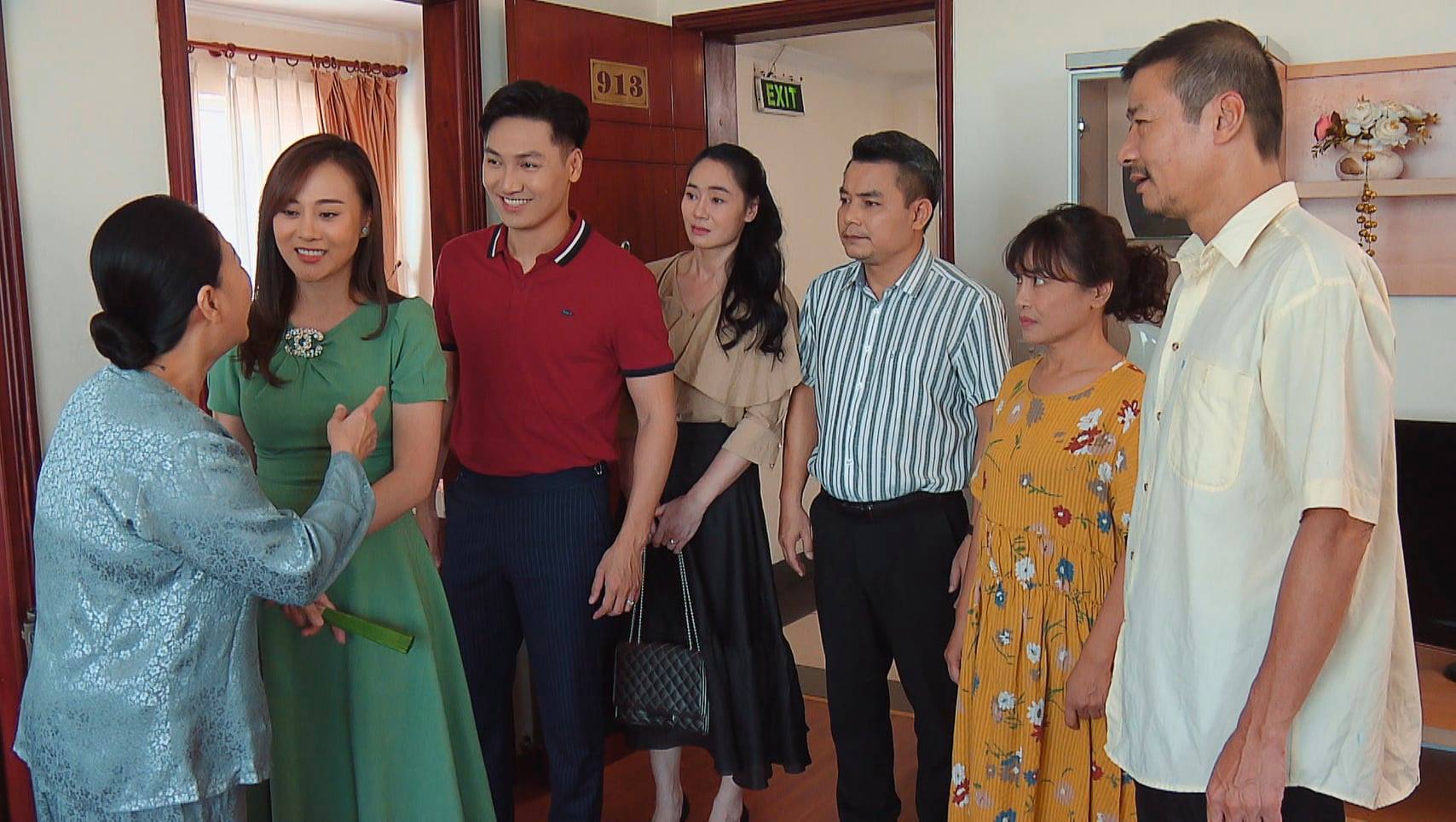 Mạnh Trường, Phương Oanh giao lưu trực tuyến với độc giả Dân Việt vào 15h ngày 27/10 - Ảnh 1.