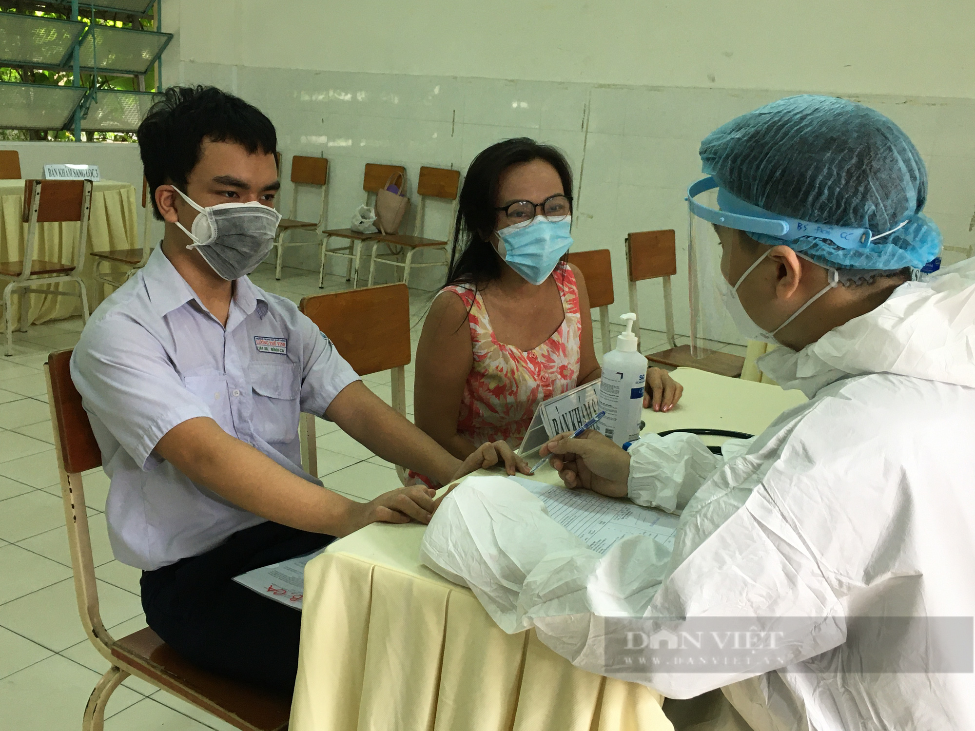 TP.HCM: Nhiều học sinh hoãn tiêm vaccine Covid-19 do từng là F0 khỏi bệnh - Ảnh 1.