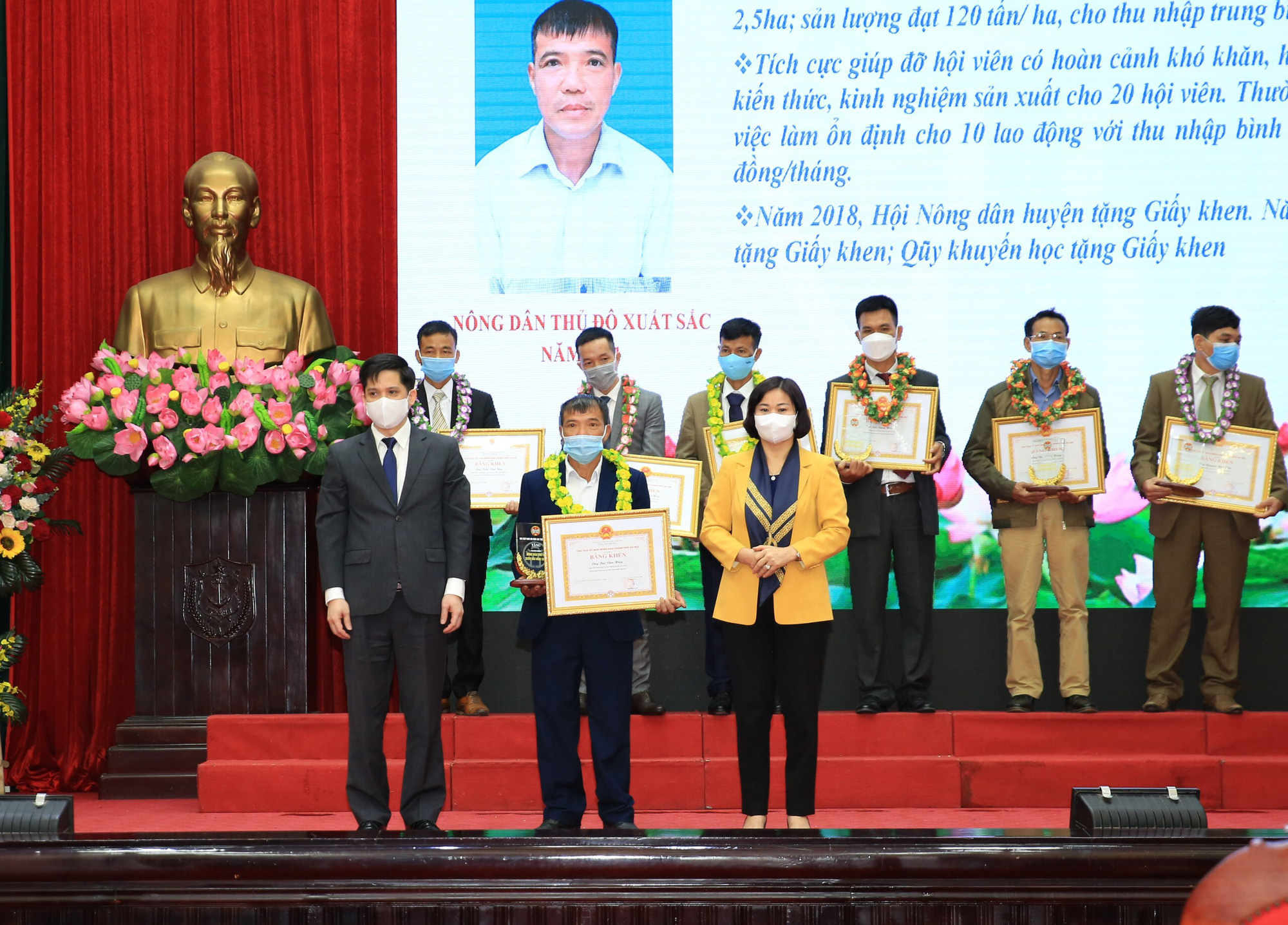 Hà Nội: Tôn vinh 18 Nông dân Thủ đô xuất sắc, 18 Chi hội nghề nghiệp tiêu biểu - Ảnh 1.