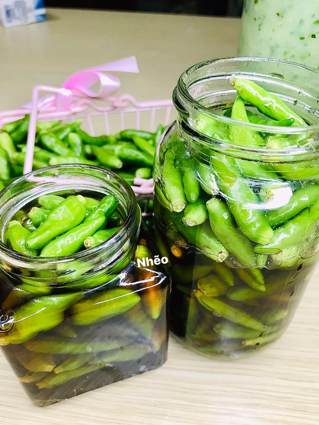 Lẩu gà ớt xiêm xanh rừng thơm nồng vị cay - Ảnh 8.