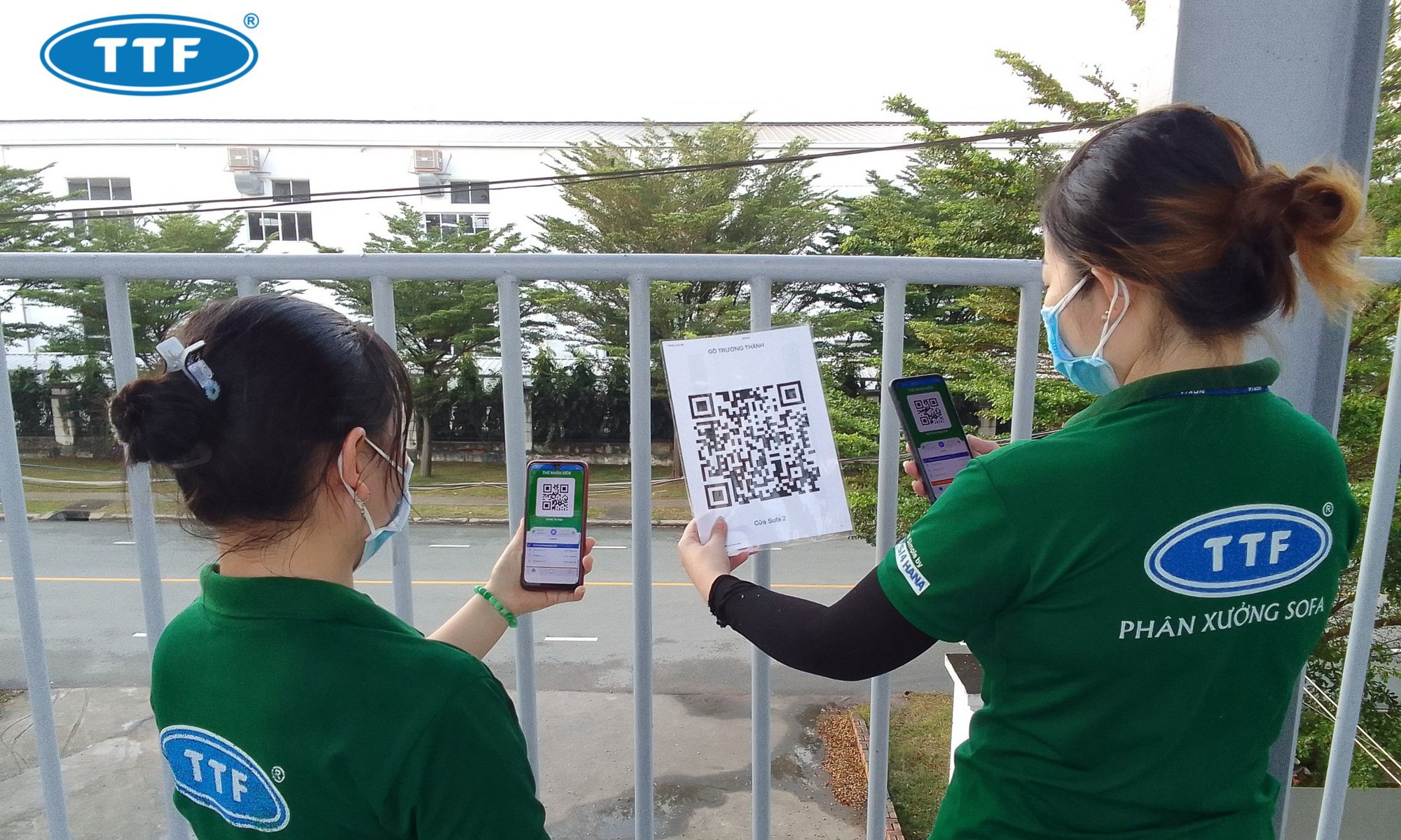Doanh nghiệp chủ động “sống chung với lũ”, tái thiết toàn diện cùng FPT eCovax Pháo đài Xanh - Ảnh 4.