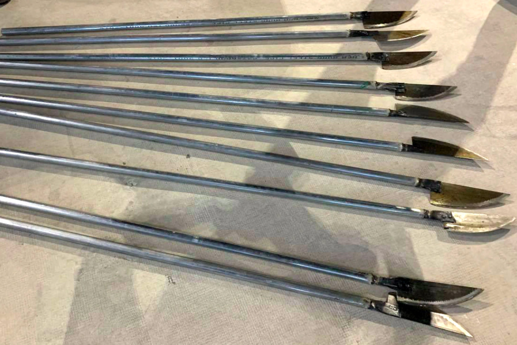Sự thật vụ nhóm thanh niên mang dao phóng lợn đi diễu phố tại Hà Nội - Ảnh 2.