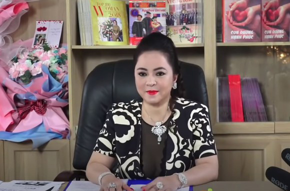 Công an rà soát việc kêu gọi từ thiện theo tố giác của bà Nguyễn Phương Hằng, tình huống nào sẽ xảy ra? - Ảnh 1.
