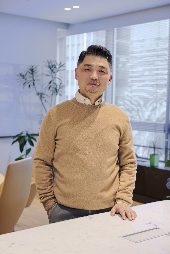 Brian Kim- nhà điều hành KakaoTalk trở thành một trong những doanh nhân siêu giàu nổi tiếng nhất đất nước. Ảnh: @AFP.