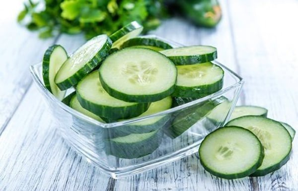 Không phải cong hay thẳng, mà chọn dựa chuột nên dựa vào mẹo nhỏ này để không ăn phải quả đắng - Ảnh 2.