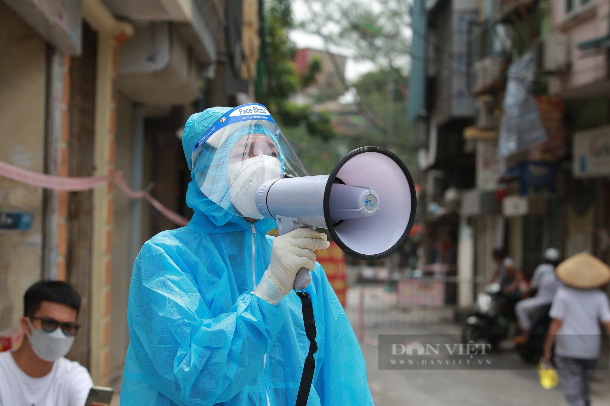 TIN NÓNG 24 GIỜ QUA: Bé gái 16 tháng tuổi nghi bị bạo hành; Hà Nội tiếp tục ghi nhận nhiều ca Covid-19 - Ảnh 4.