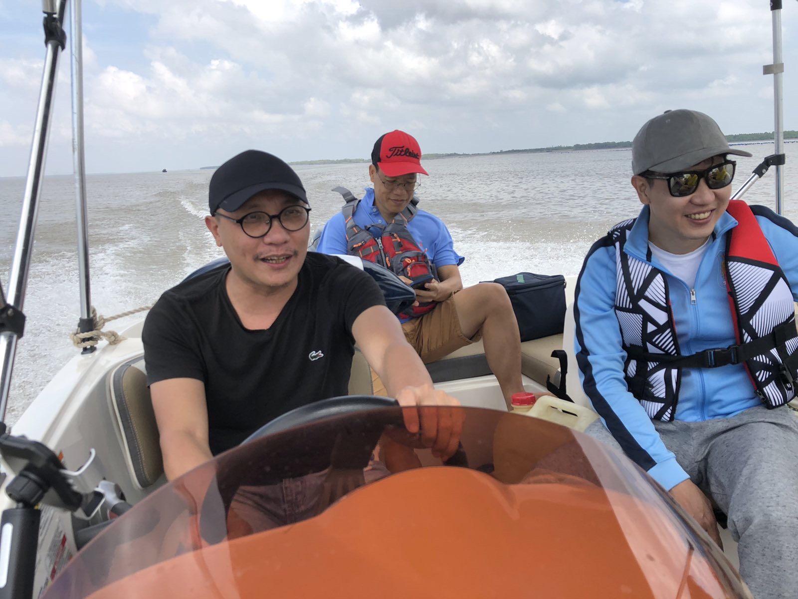 Chán xe sang, đại gia Sài Gòn chuyển hướng sang chơi ca nô - Ảnh 3.