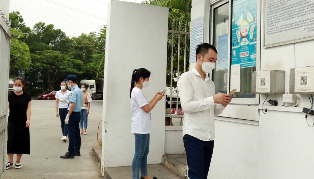 Bắc Ninh: Từ 12/11, tạm dừng kinh doanh karaoke, quán bar, người dân không được ra đường từ 22 giờ đến 4 giờ sáng - Ảnh 1.