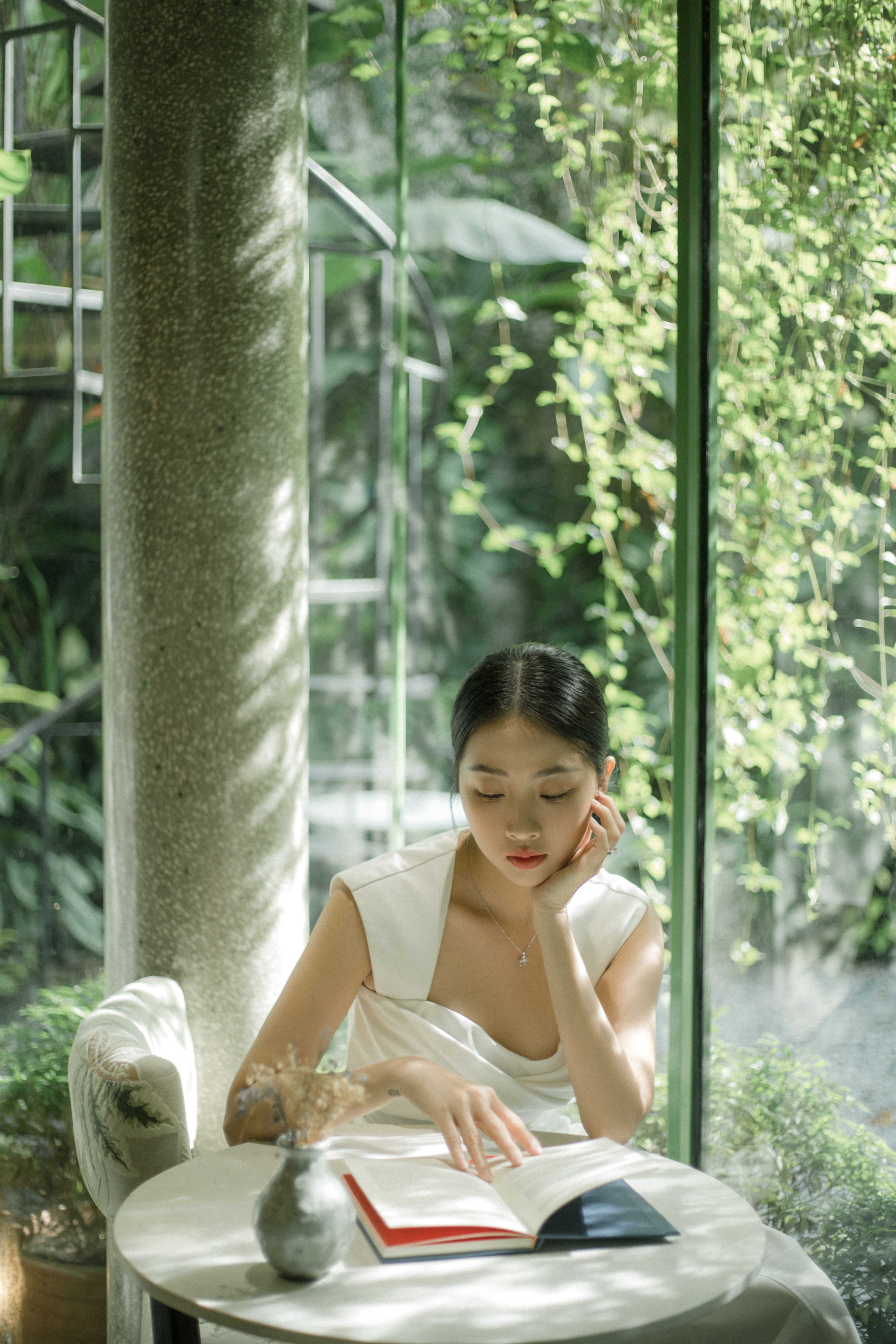 MC Liêu Hà Trinh: Hãy trân trọng giai đoạn này và mỉm cười khi bạn còn khỏe mạnh - Ảnh 2.