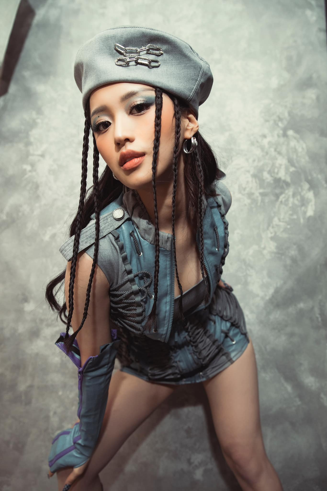 Han Sara bị chỉ trích dữ dội vì remake “Cô gái mở đường” - Ảnh 3.