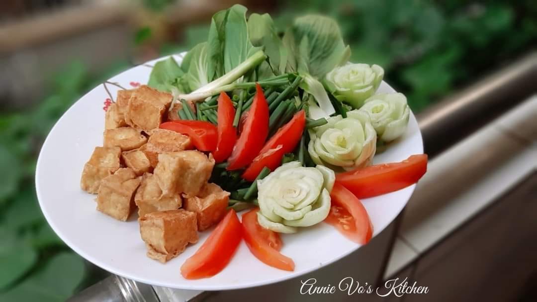 Lạ miệng với lẩu sườn non nấu cải chua - Ảnh 3.