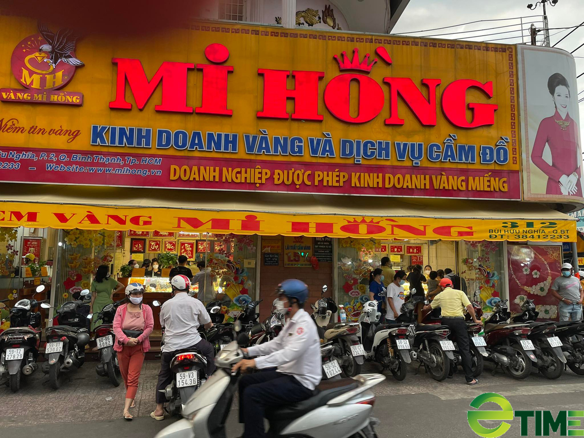 Giá vàng tiếp tục tăng thêm, lên 60,7 triệu đồng/lượng - Ảnh 3.