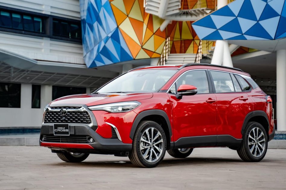Giá xe Toyota Corolla Cross lăn bánh tháng 11/2021, không ưu đãi vẫn bán chạy - Ảnh 1.