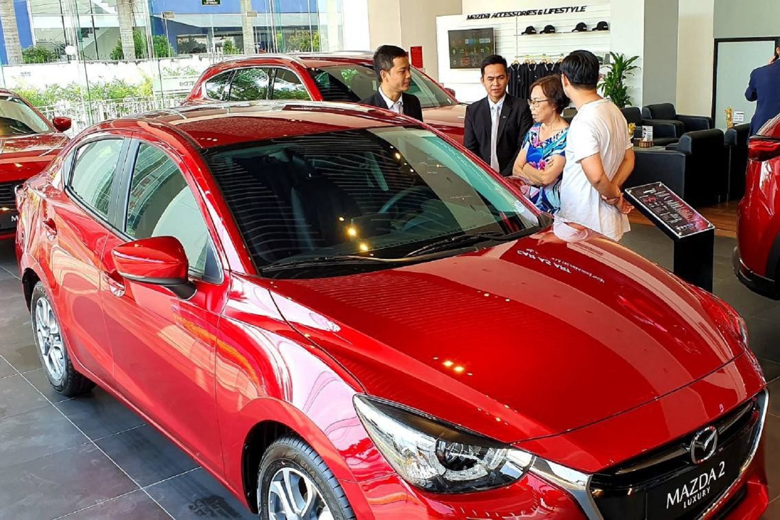Những lầm tưởng thường gặp khi lần đầu mua ô tô - Ảnh 1.