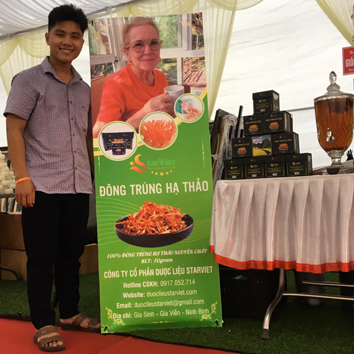 Tốt nghiệp ĐH Bách Khoa Hà Nội, &quot;chàng trai 35&quot; bỏ phố về quê &quot;chinh phục&quot; đông trùng hạ thảo bán khắp cả nước - Ảnh 3.