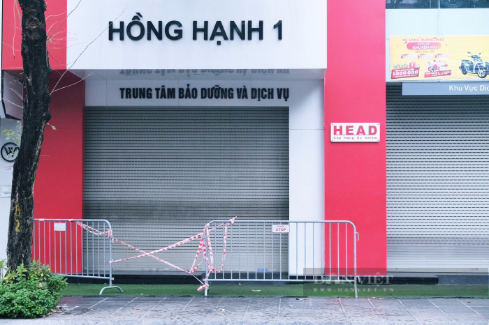 Hà Nội ghi nhận số ca nhiễm cao kỷ lục, hàng loạt quán ăn, cửa hàng ở trung tâm tạm phong toả - Ảnh 12.