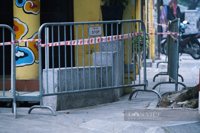 Hà Nội ghi nhận số ca nhiễm cao kỷ lục, hàng loạt quán ăn, cửa hàng ở trung tâm tạm phong toả - Ảnh 9.