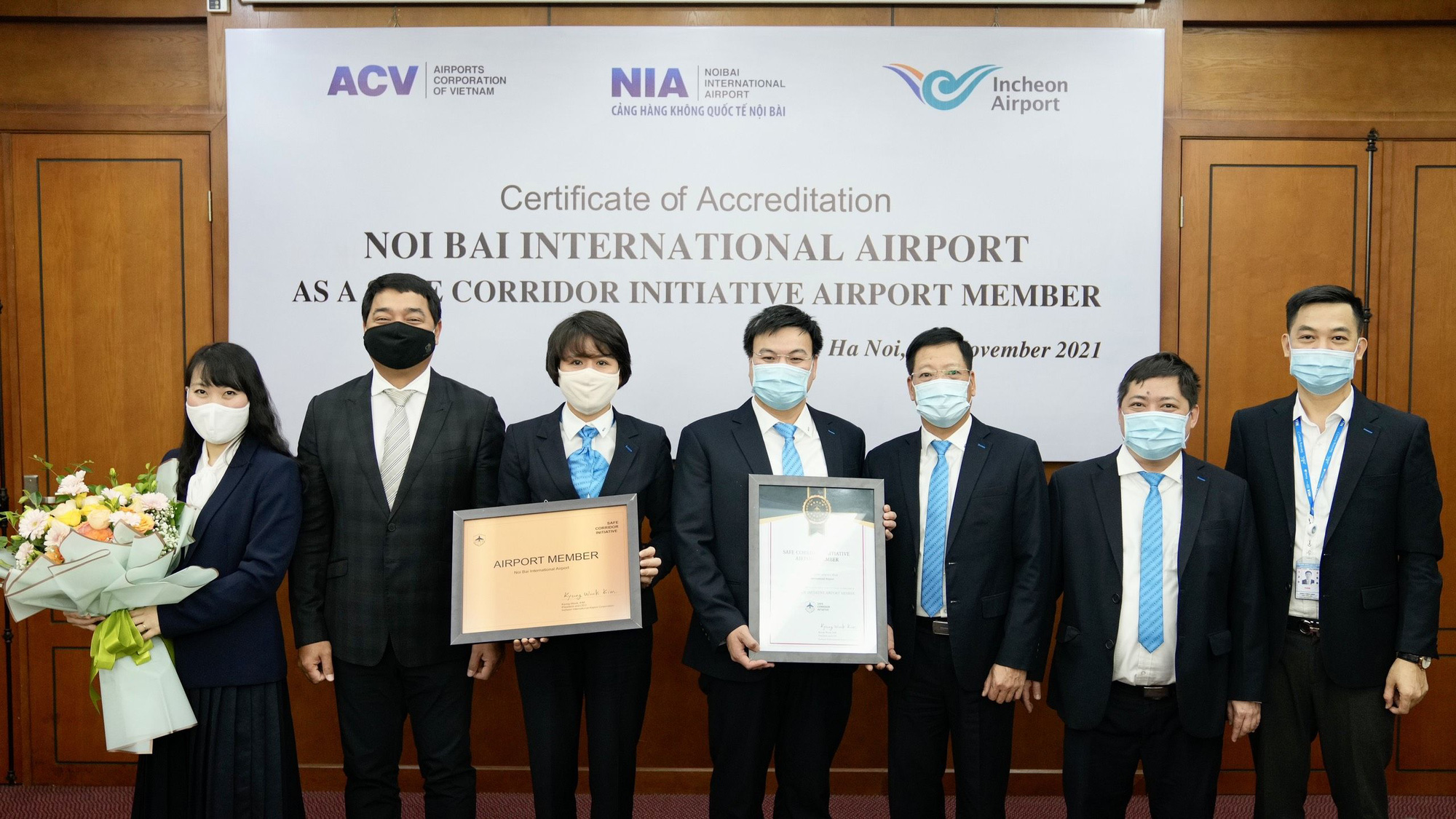 Cảng HKQT Nội Bài được Quốc Tế chứng nhận đảm bảo an toàn phòng dịch - Ảnh 3.