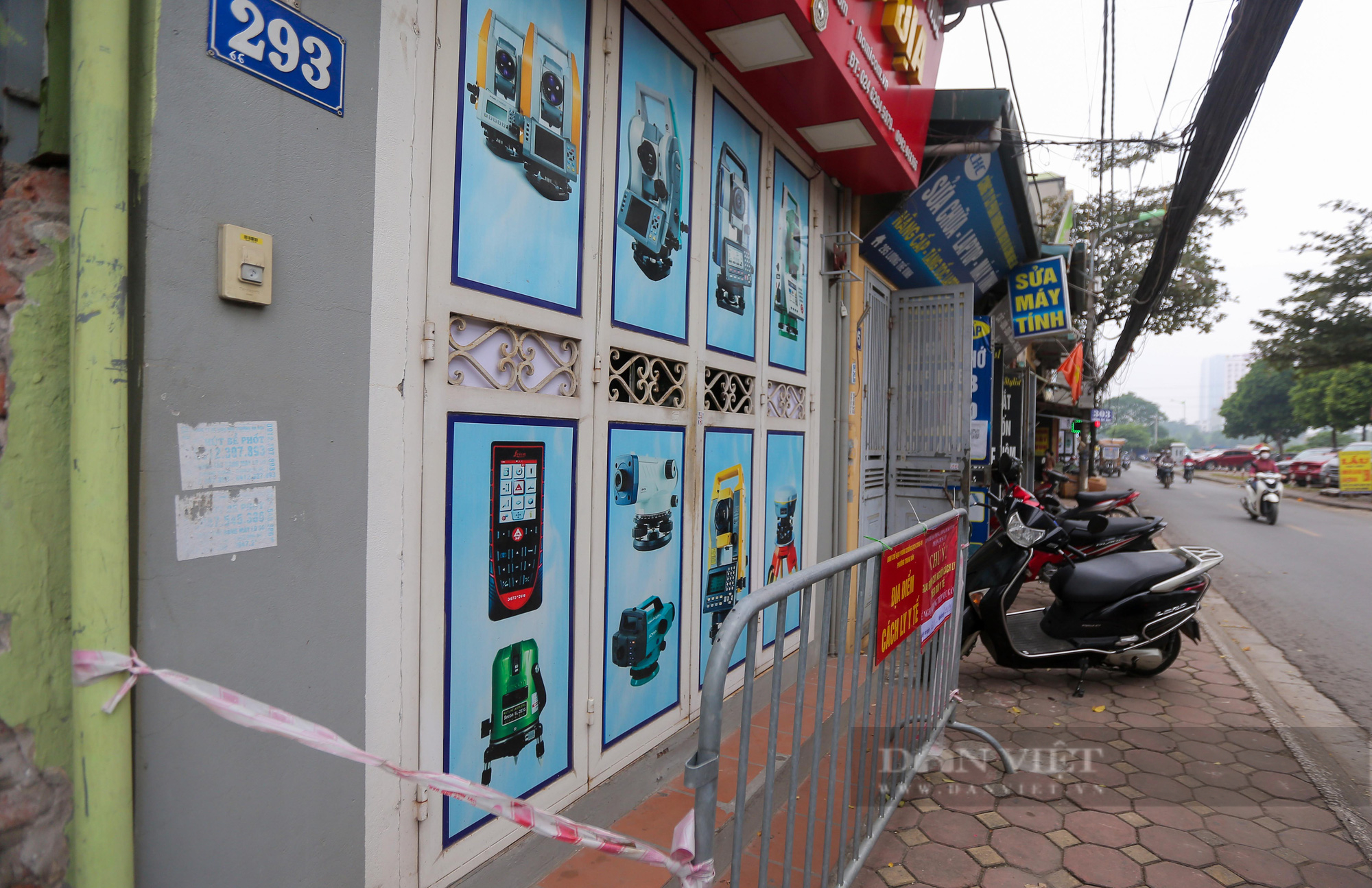 Cận cảnh các điểm cách ly hàng chục F1 tại nhà ở Hà Nội - Ảnh 3.