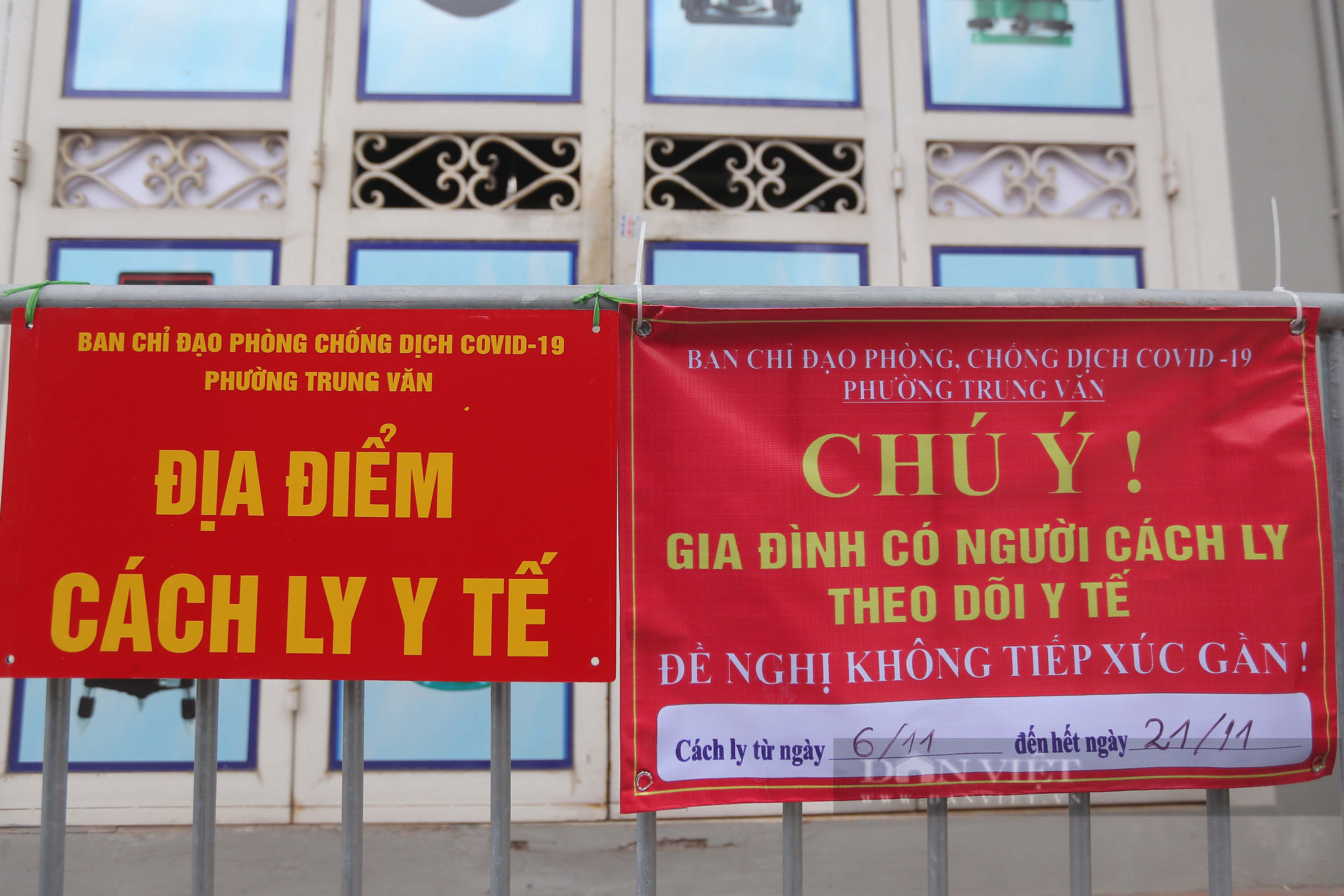 Cận cảnh các điểm cách ly hàng chục F1 tại nhà ở Hà Nội - Ảnh 4.